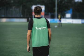1胜1平7负，亚洲球队第二轮成绩惨淡！最惨者2场丢了8球，积分为0（配图示意）